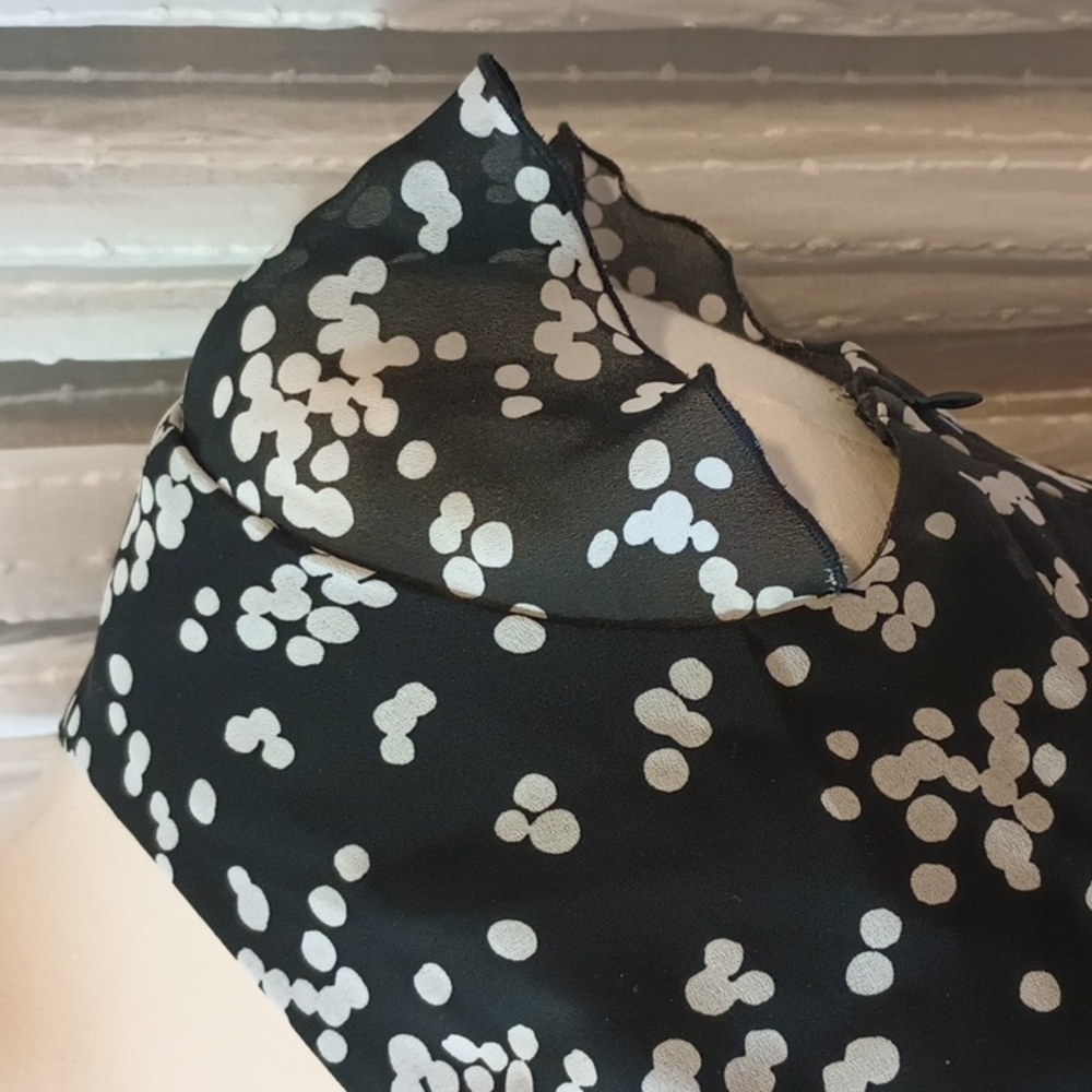 R&K Originals Petite Black White Polkadot Knot Twist Neckline Feminine Dress 8P - Picture 7 of 11